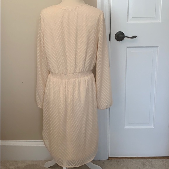 Daniel Rainn Long Sleeved Dress - Picture 3 of 4